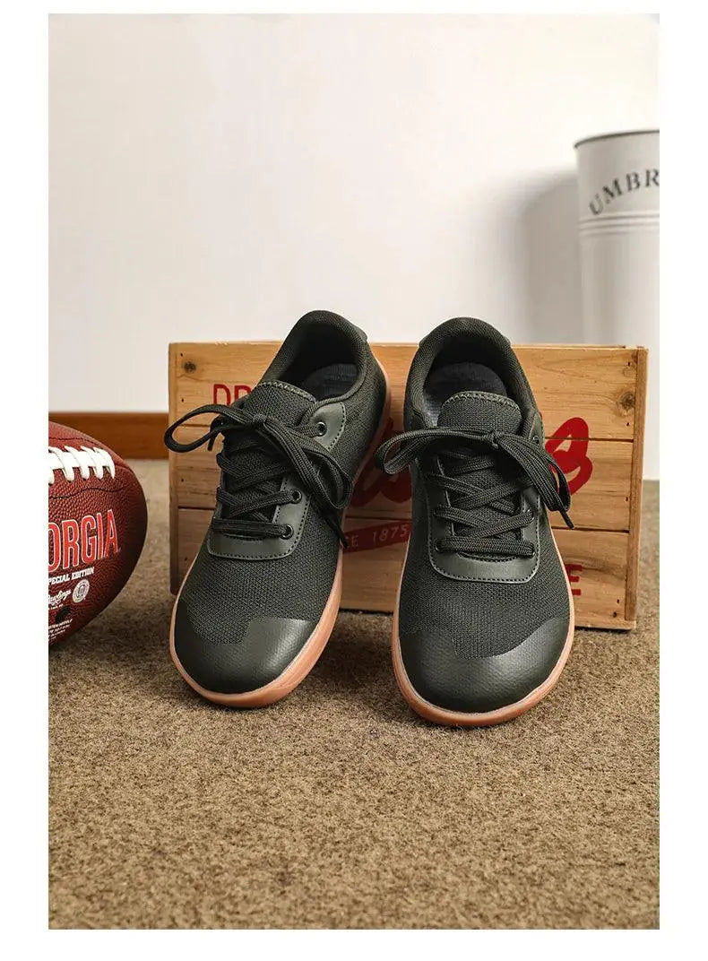 MANDOTOS Men’s Breathable Wide Toe Running Shoes