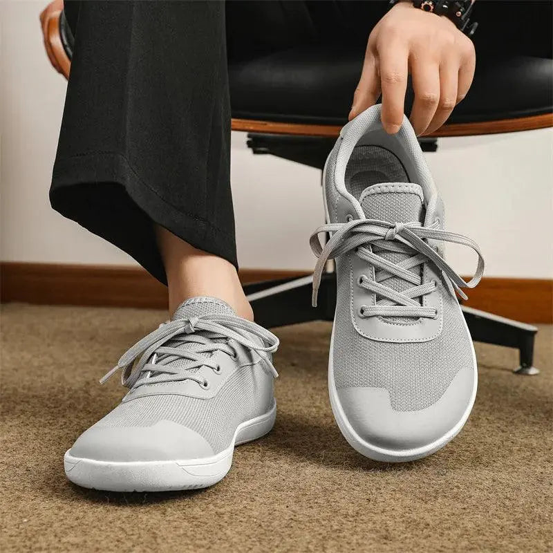 MANDOTOS Men’s Breathable Wide Toe Running Shoes