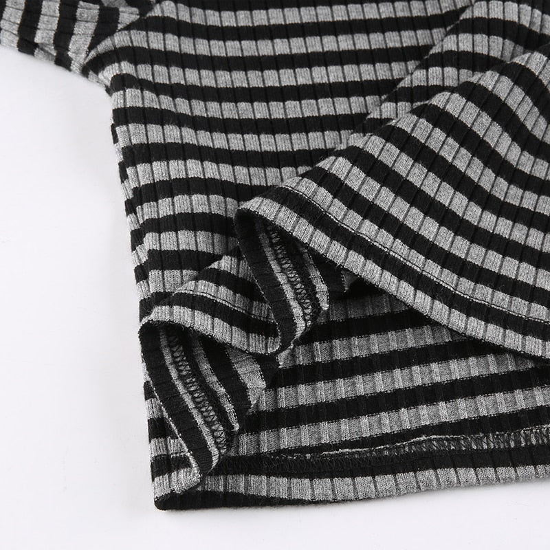 Goth Print V-Neck Stripe Top – Dark Academia Techwear