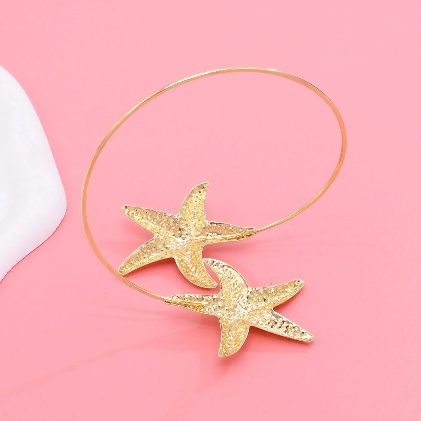 Golden Alloy 2-Starfish Arm Bracelet – Women’s Summer Accessory