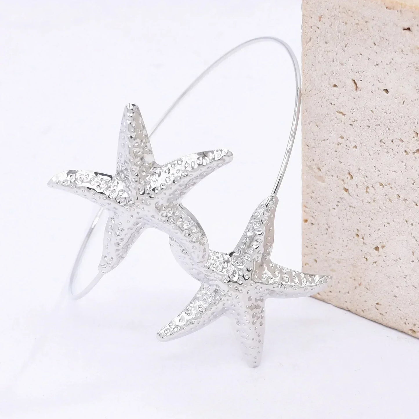 Golden Alloy 2-Starfish Arm Bracelet – Women’s Summer Accessory